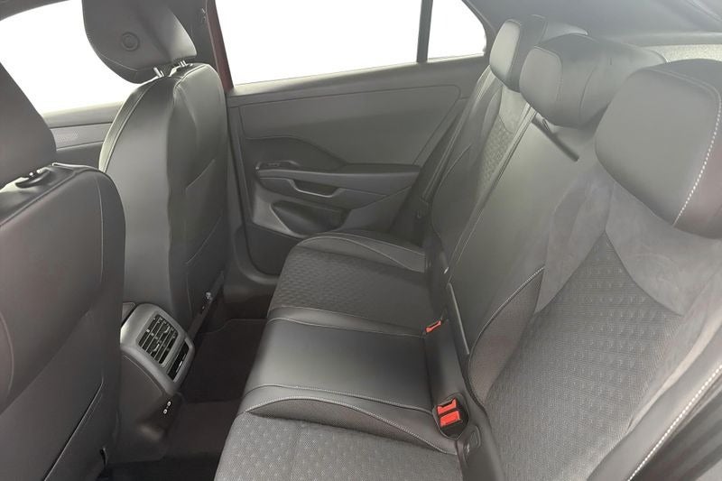VW T-Roc 1,5 eTSi 150 R-line DSG 5d