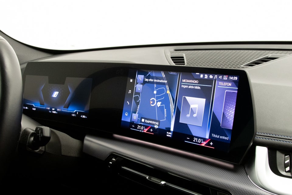 BMW iX1 xDrive30 Charged M-Sport 5d