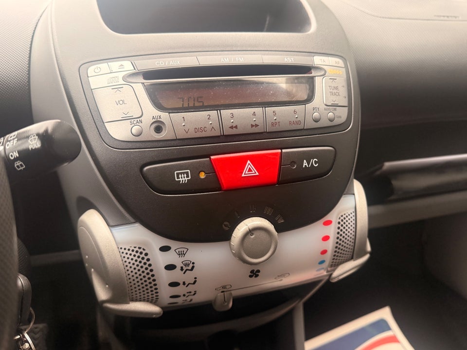 Toyota Aygo 1,0 Plus 5d