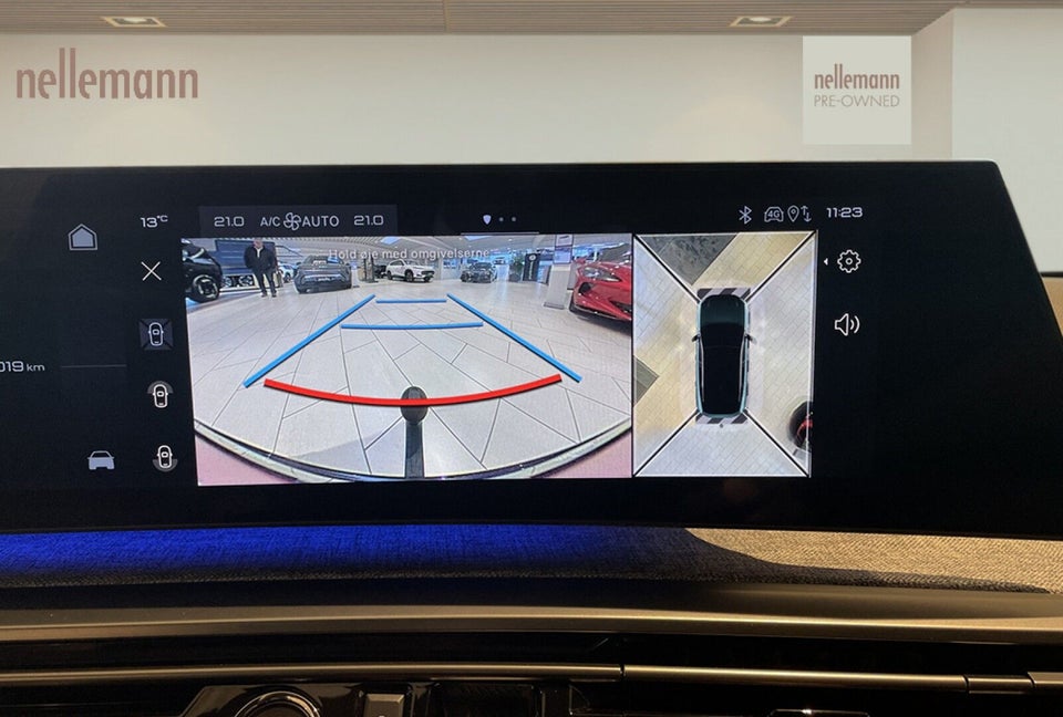 Peugeot e-3008 77 GT Pack 5d