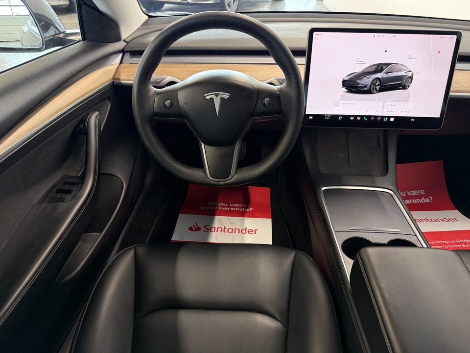 Tesla Model 3 RWD 4d