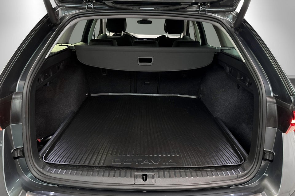 Skoda Octavia 1,4 TSi iV Plus Combi DSG 5d