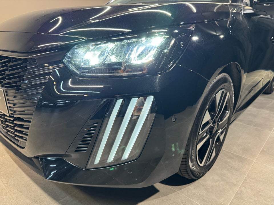 Peugeot 208 1,2 PureTech 100 Allure+ 5d