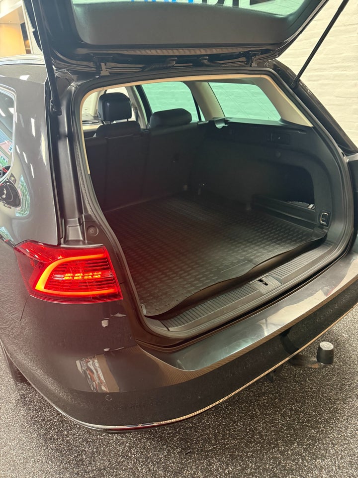 VW Passat 1,5 TSi 150 Elegance+ Variant DSG 5d