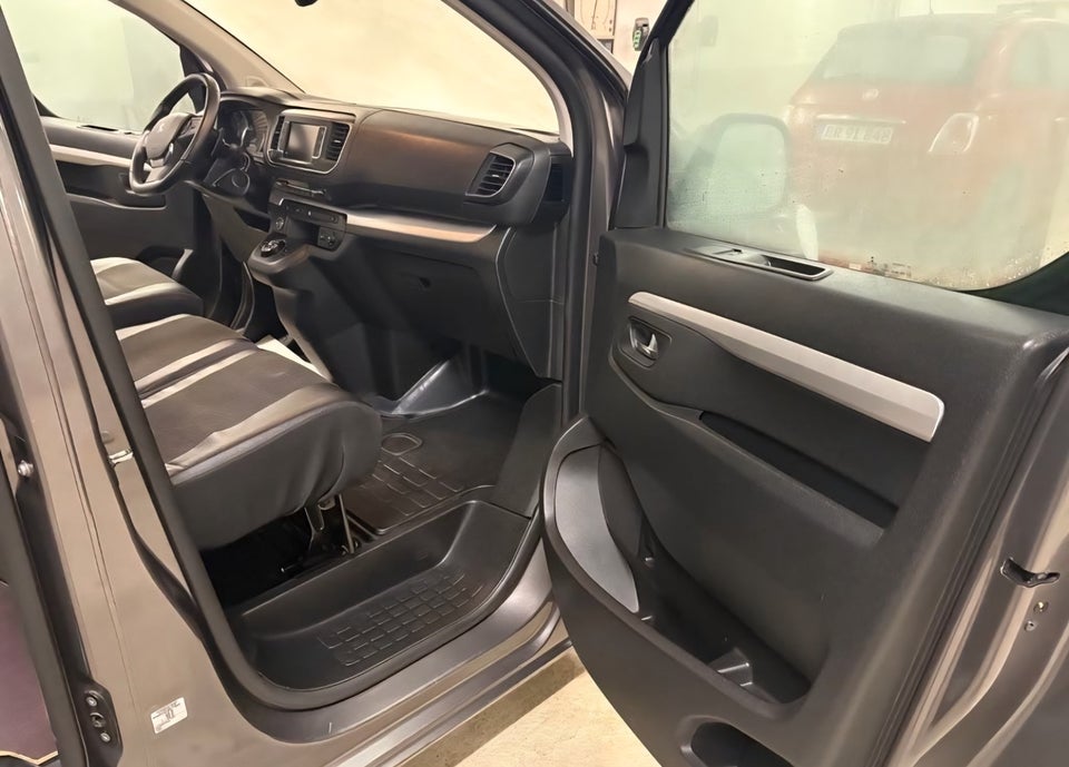 Peugeot Expert 2,0 BlueHDi 177 L2 Ultimate EAT8 Van