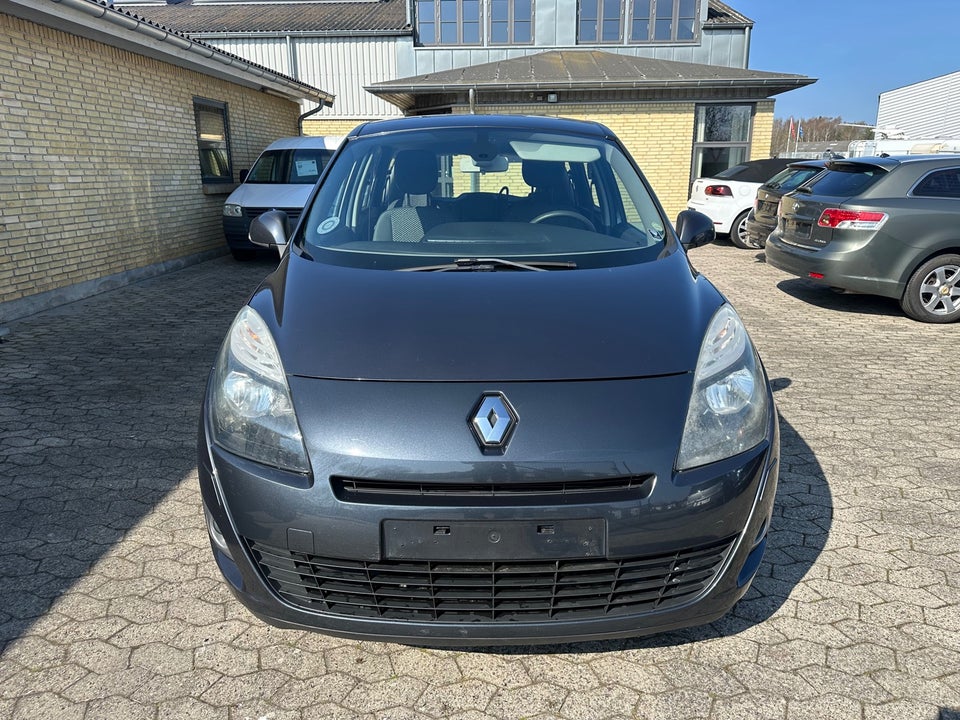 Renault Grand Scenic III 1,6 16V Authentique+ 7prs 5d