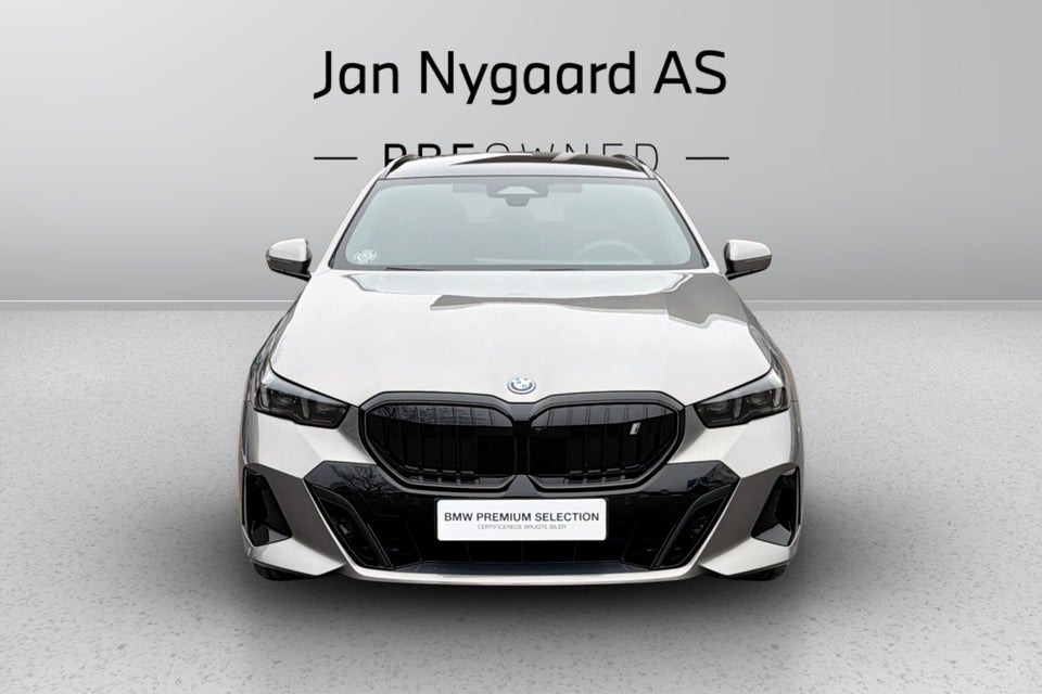 BMW i5 eDrive40 Touring Supercharged 5d