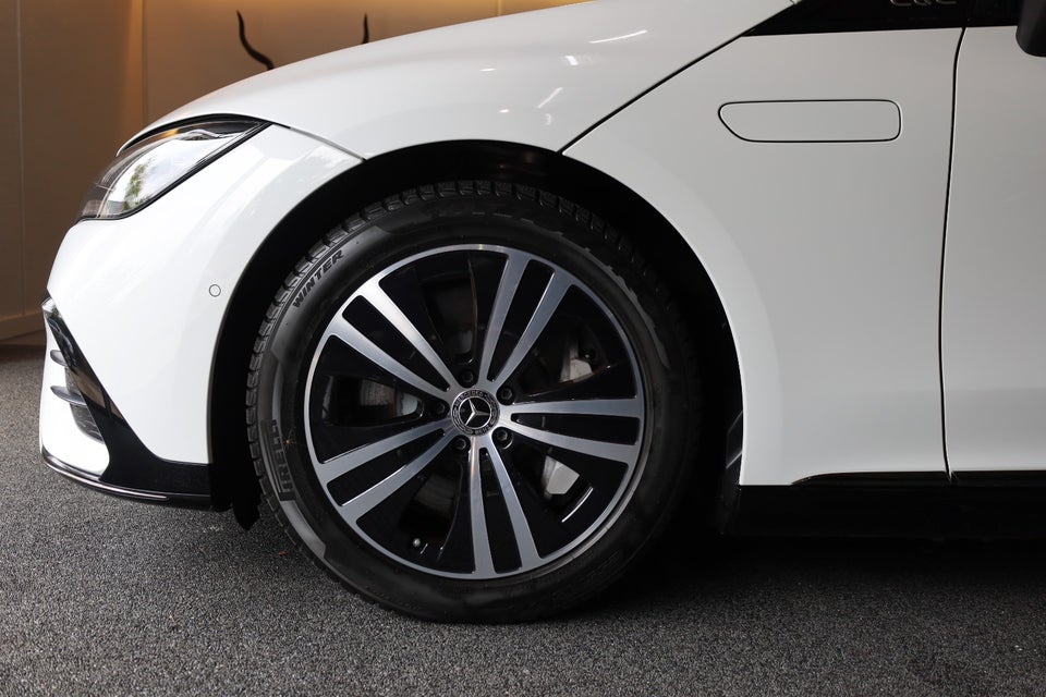 Mercedes EQE350 AMG Line 4d