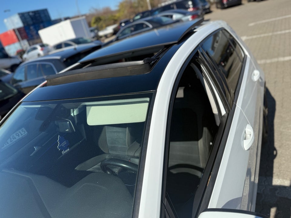 VW Golf VII 1,4 TSi 140 Highline DSG BMT 5d