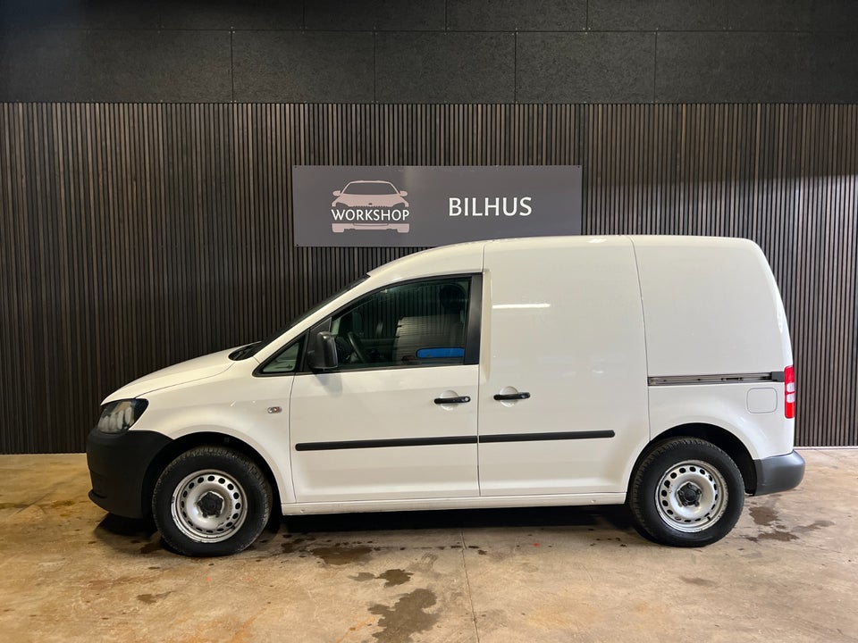 VW Caddy 1,6 TDi 102 BMT Van 5d