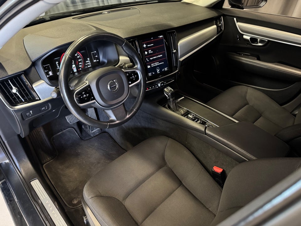 Volvo V90 2,0 D4 190 Momentum aut. 5d