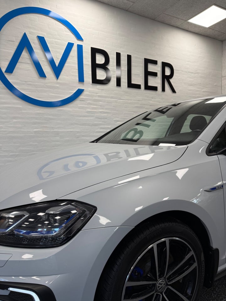 VW Golf VII 1,4 GTE DSG 5d