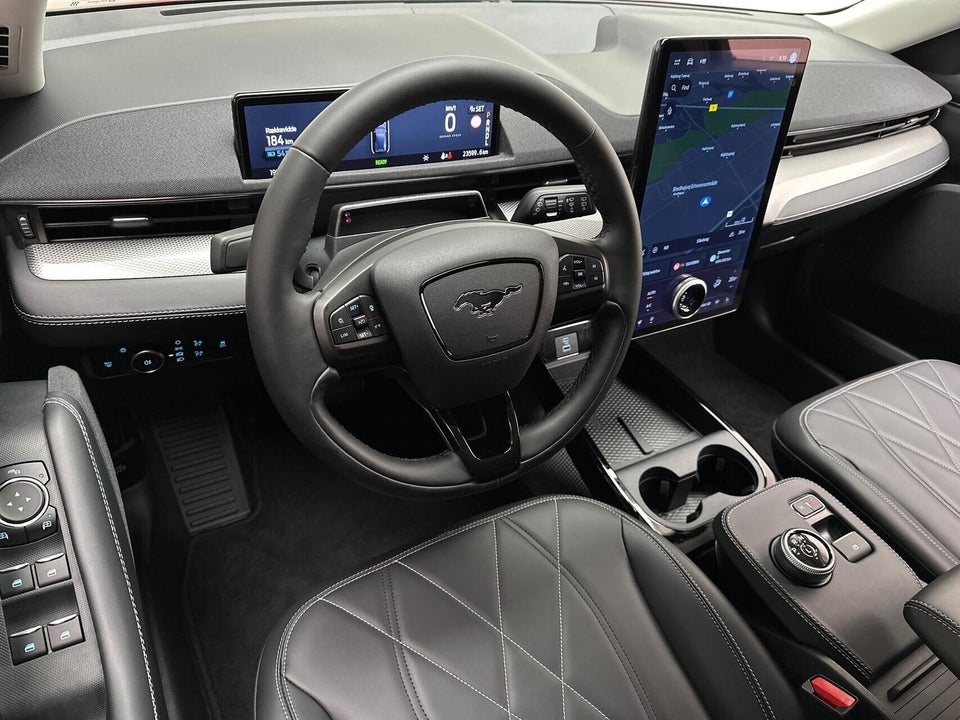 Ford Mustang Mach-E 75 Standard Range 5d