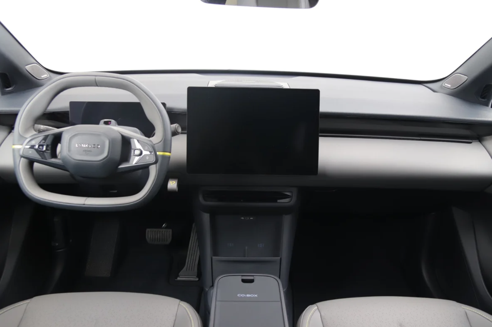 Lynk & Co 02 More 5d