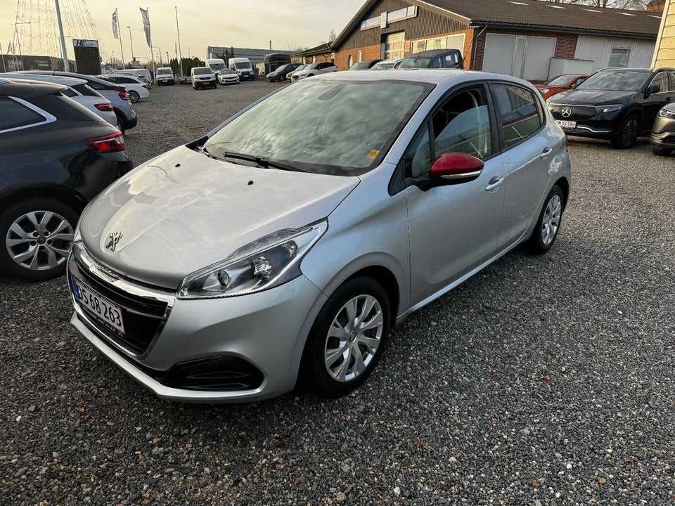 Peugeot 208 1,2 VTi 82 Chili+ 5d