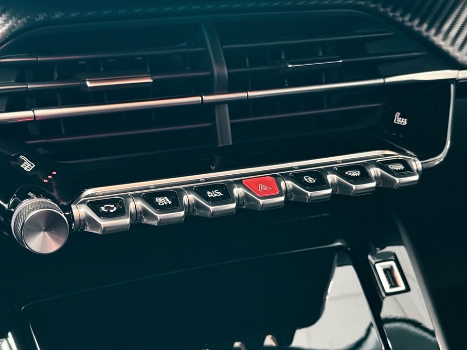 Peugeot 208 1,2 PureTech 100 Allure 5d