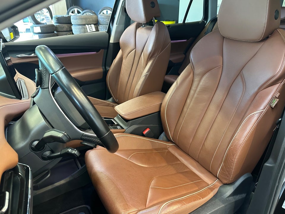 Skoda Enyaq 80x iV ecoSuite 5d