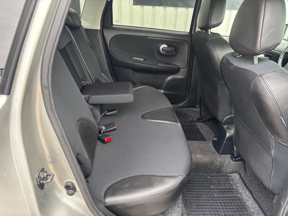 Nissan Note 1,4 Tekna 5d
