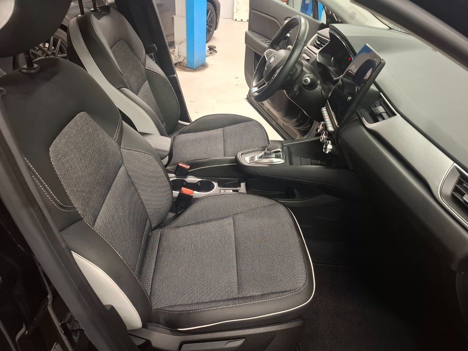 Renault Captur 1,3 TCe 155 Intens EDC 5d