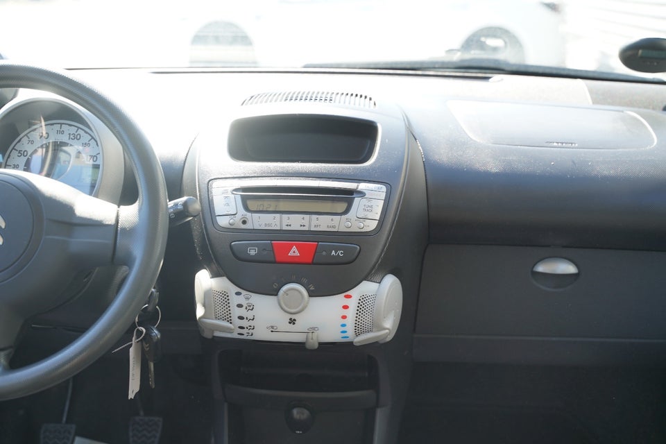 Citroën C1 1,0i Attraction 5d