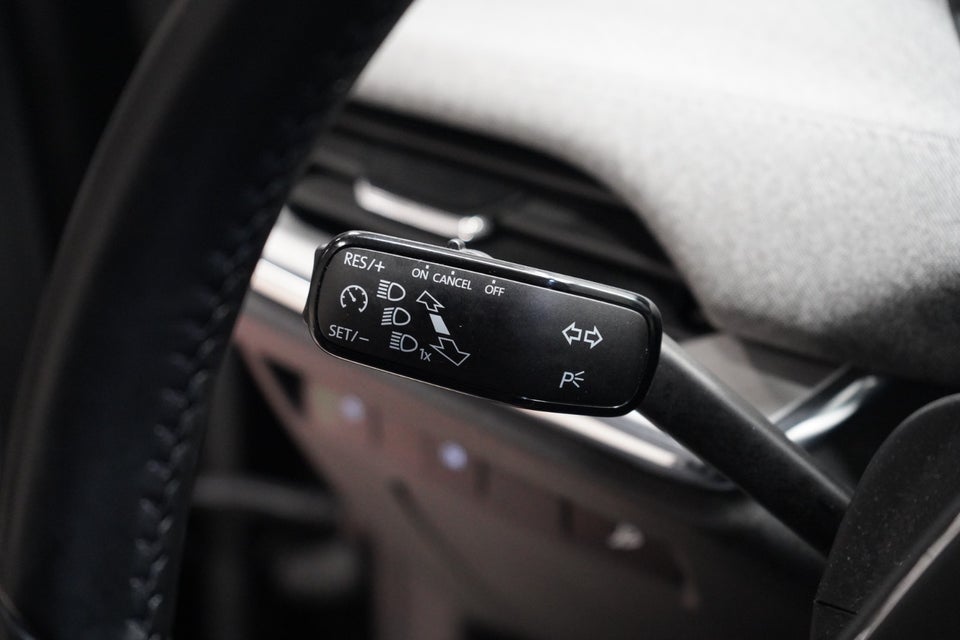 Skoda Enyaq 60 iV Loft 5d