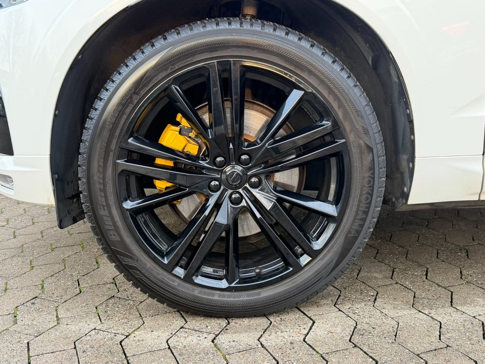 Volvo XC60 2,0 T5 250 R-Design aut. AWD 5d