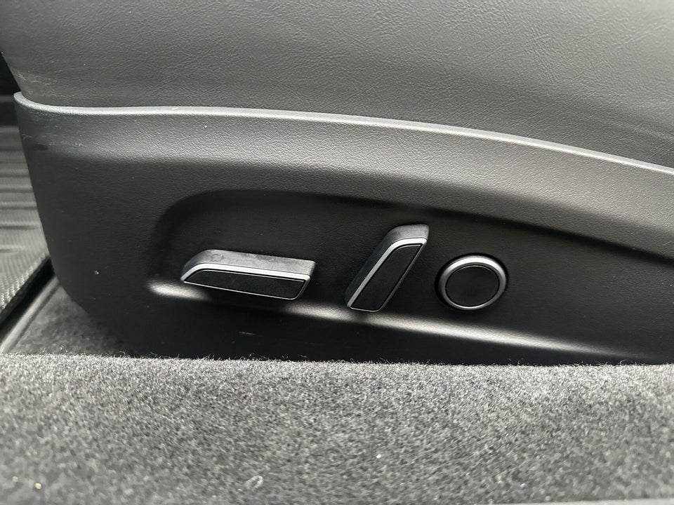 Tesla Model 3 Long Range AWD 4d