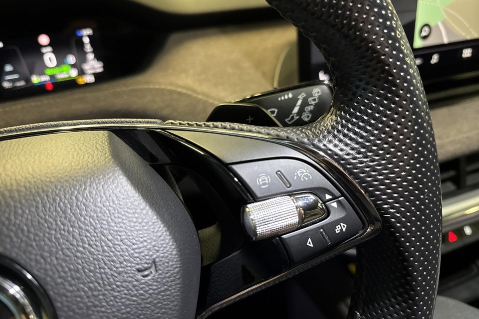 Skoda Enyaq 80 iV Lodge 5d