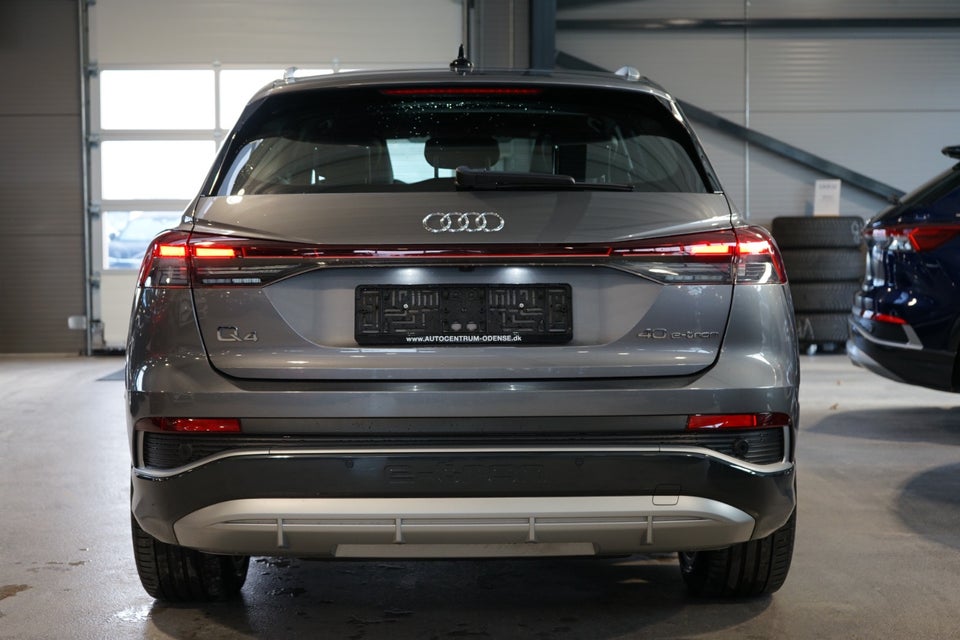 Audi Q4 e-tron 40 S-line 5d