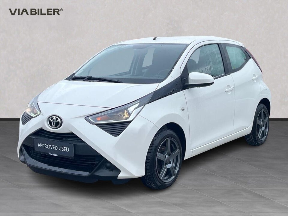 Toyota Aygo 1,0 VVT-i x-plore 5d