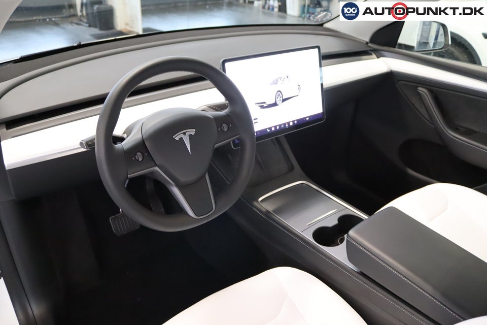 Tesla Model Y Long Range RWD 5d