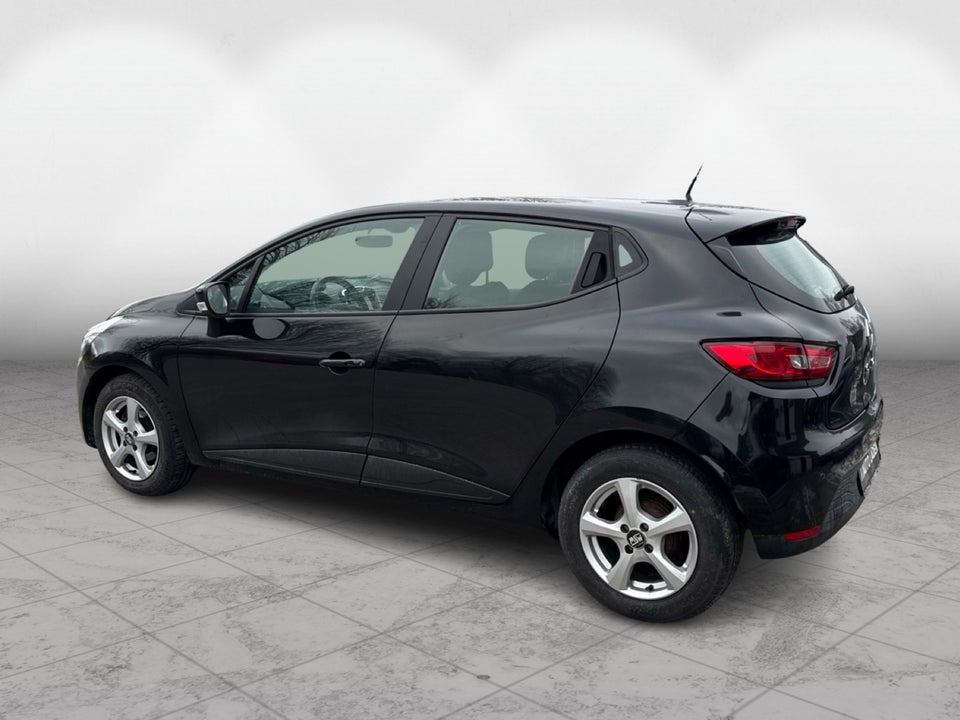 Renault Clio IV 1,2 16V Authentique 5d