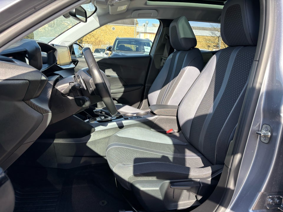 Peugeot 2008 1,2 PureTech 130 Allure Pack EAT8 5d