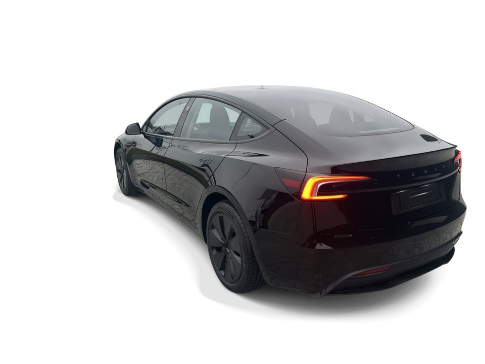 Tesla Model 3 Long Range RWD 4d