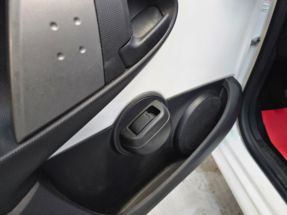 Peugeot 107 1,0 Cool 5d