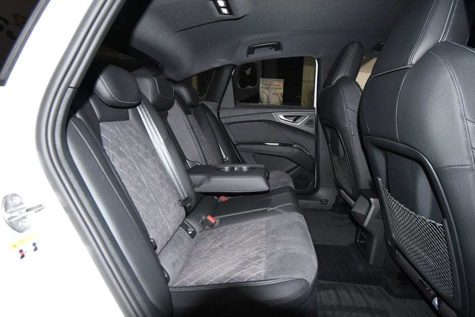 Audi Q4 e-tron 40 S-line Sportback 5d