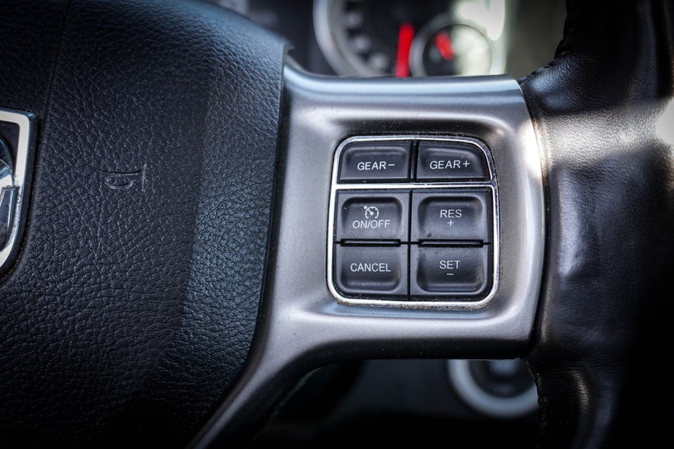 Dodge RAM 1500 5,7 V8 Hemi Warlock aut. 4d