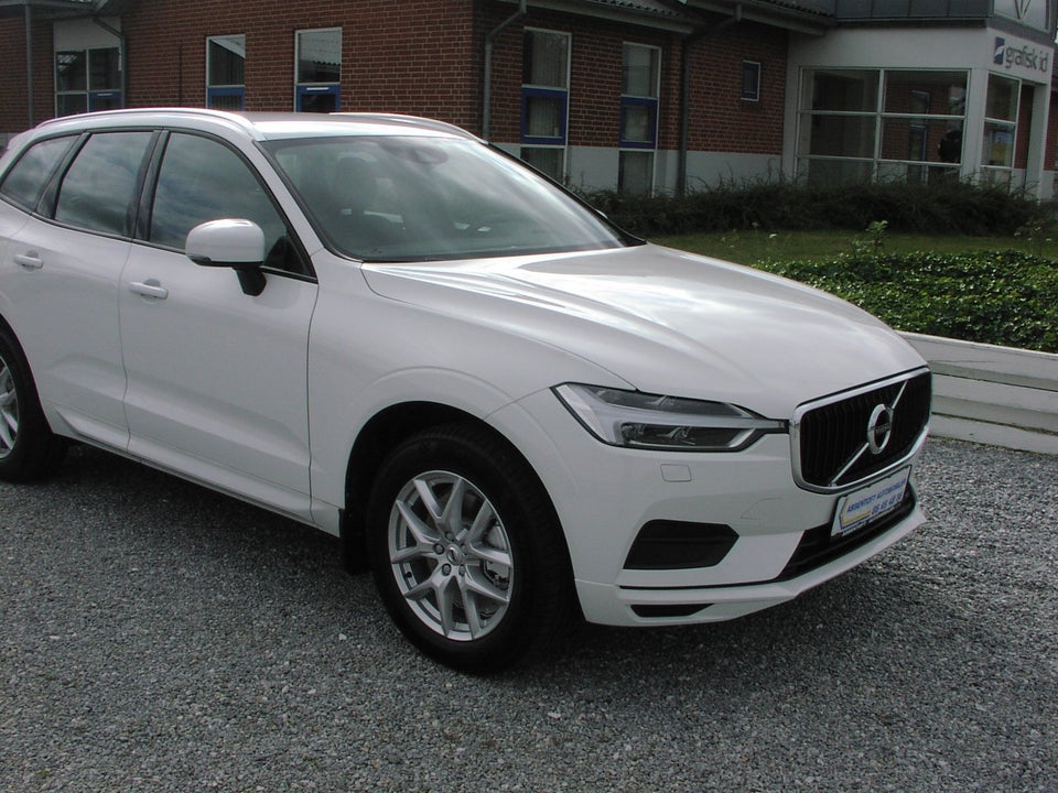 Volvo XC60 2,0 D4 190 Momentum aut. AWD 5d