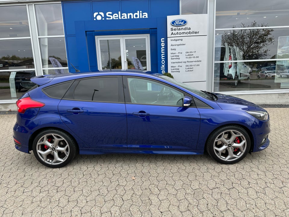 Ford Focus 2,0 SCTi 250 ST3 5d