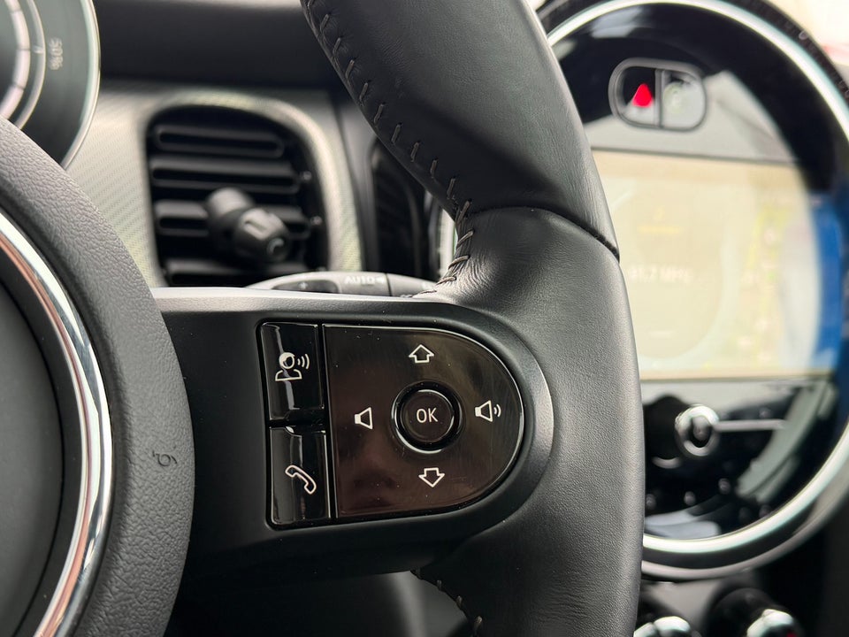 MINI Cooper SE Maximise 3d