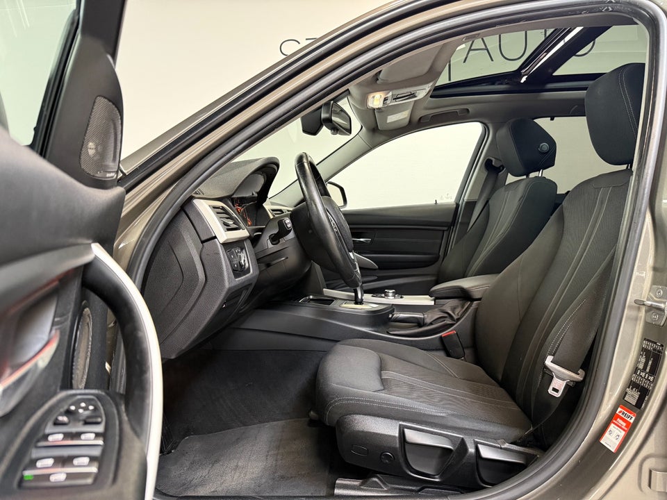 BMW 320d 2,0 Touring aut. 5d