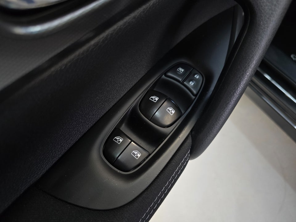 Nissan Qashqai 1,2 Dig-T 115 Tekna 5d