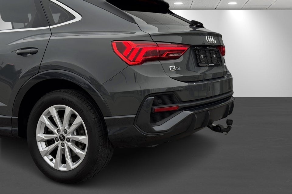 Audi Q3 45 TFSi e Attitude+ Sportback S-tr. 5d