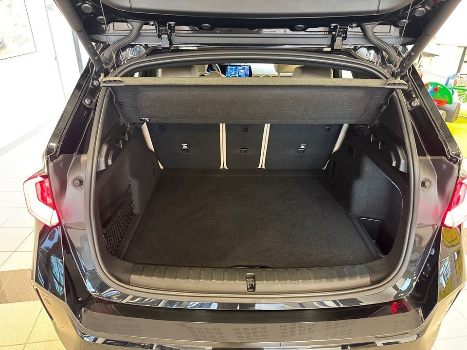 BMW iX1 xDrive30 Fully Charged M-Sport 5d