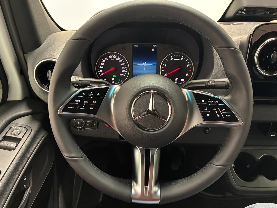 Mercedes Sprinter 317 2,0 CDi A2 Tourer PRO aut. RWD