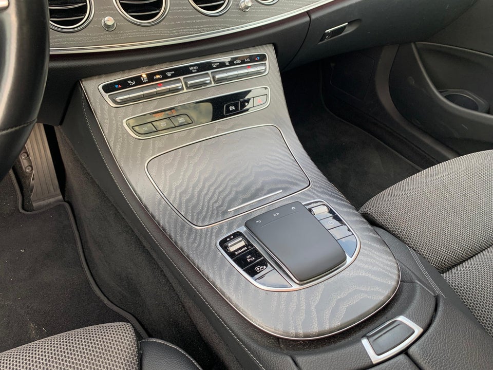 Mercedes E300 de 2,0 AMG Line aut. 4d