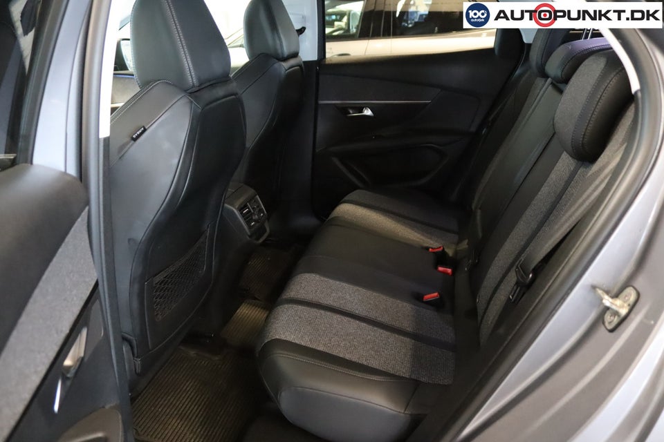 Peugeot 3008 1,6 BlueHDi 120 Allure EAT6 5d