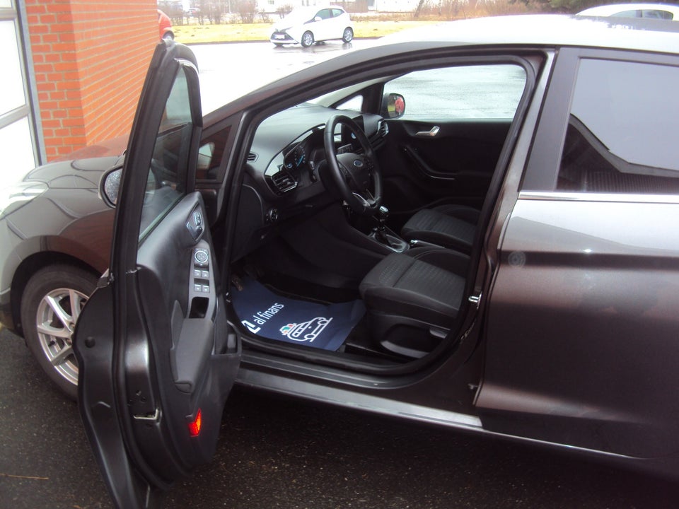 Ford Fiesta 1,0 EcoBoost Titanium 5d