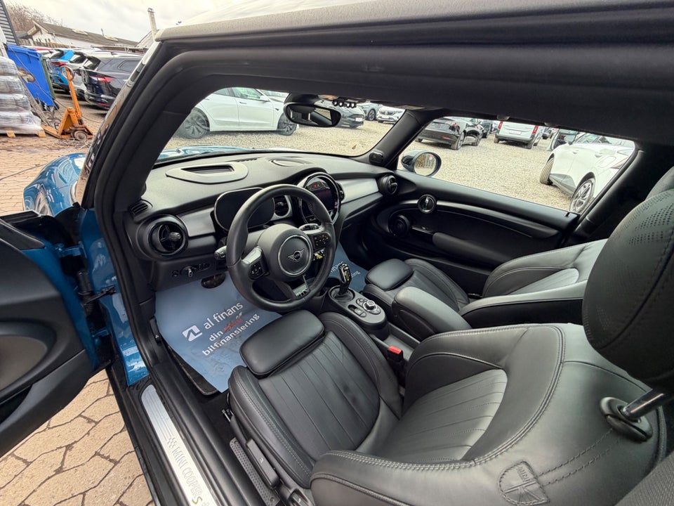 MINI Cooper SE Maximise 3d