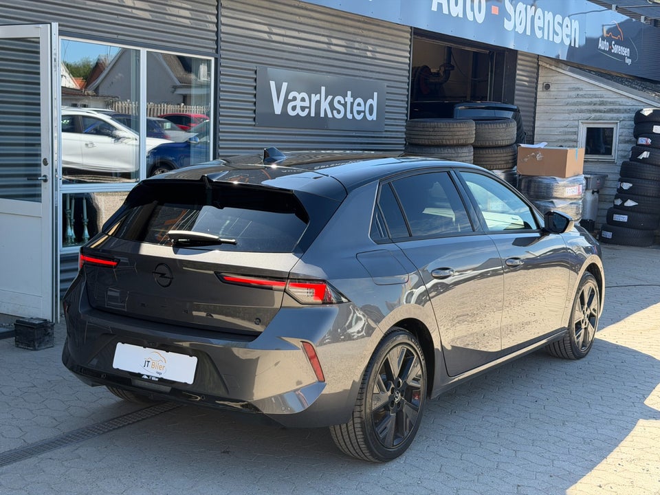 Opel Astra-e 54 GS 5d
